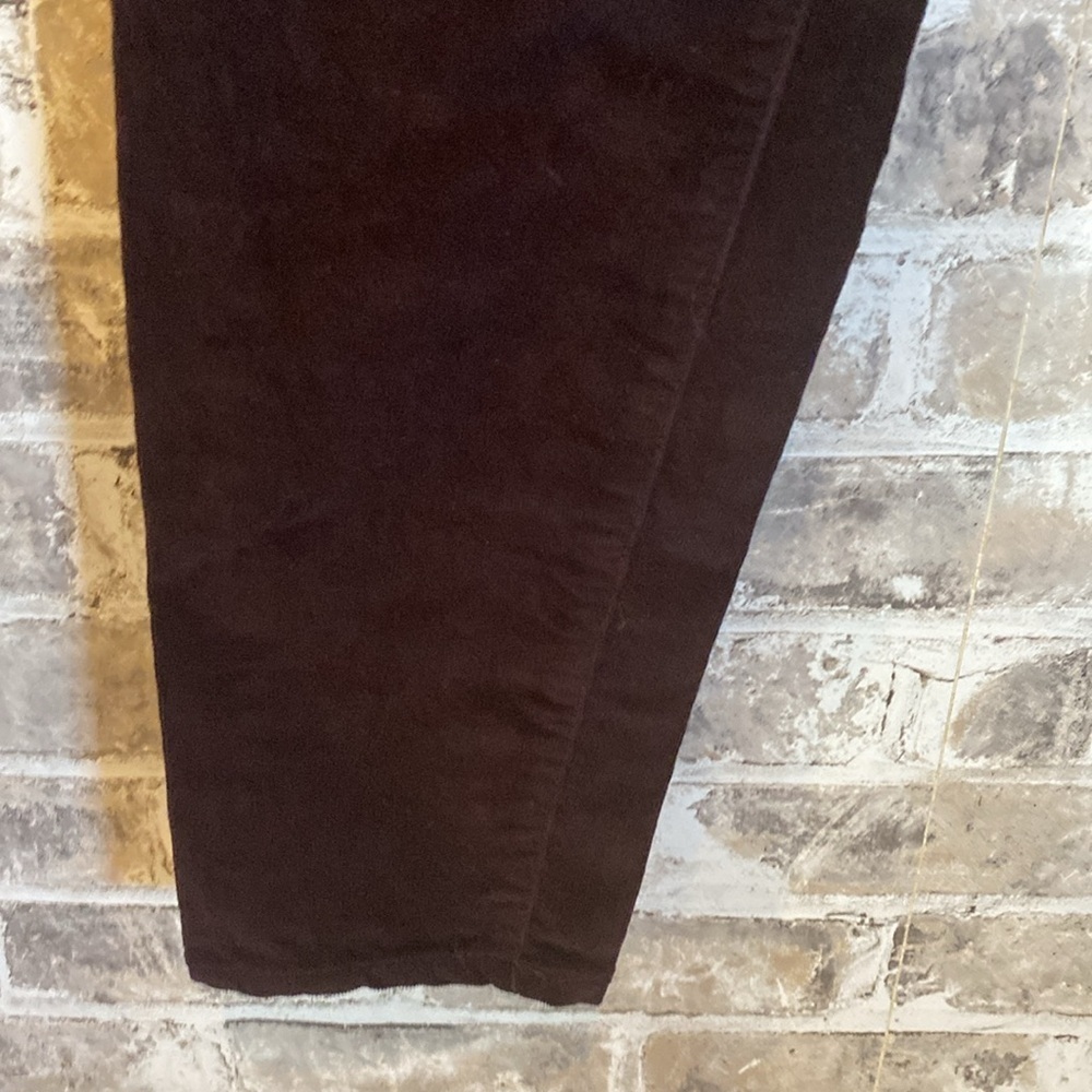 Universal Thread corduroy pants. Size 8. Brown/dark maroon. Button fly. - Picture 7 of 12